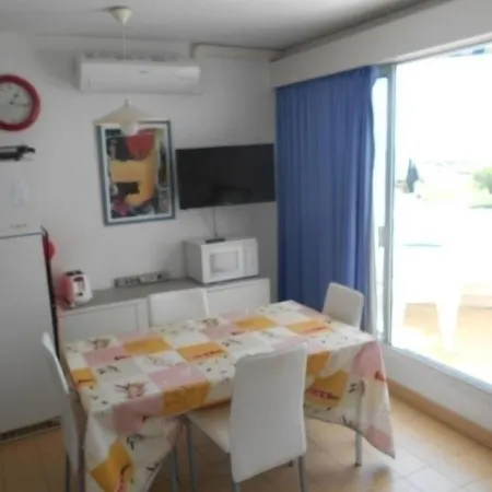Port Camargue, 2 Pieces, 4 Personnes - Fr-1-414-169 Apartment *